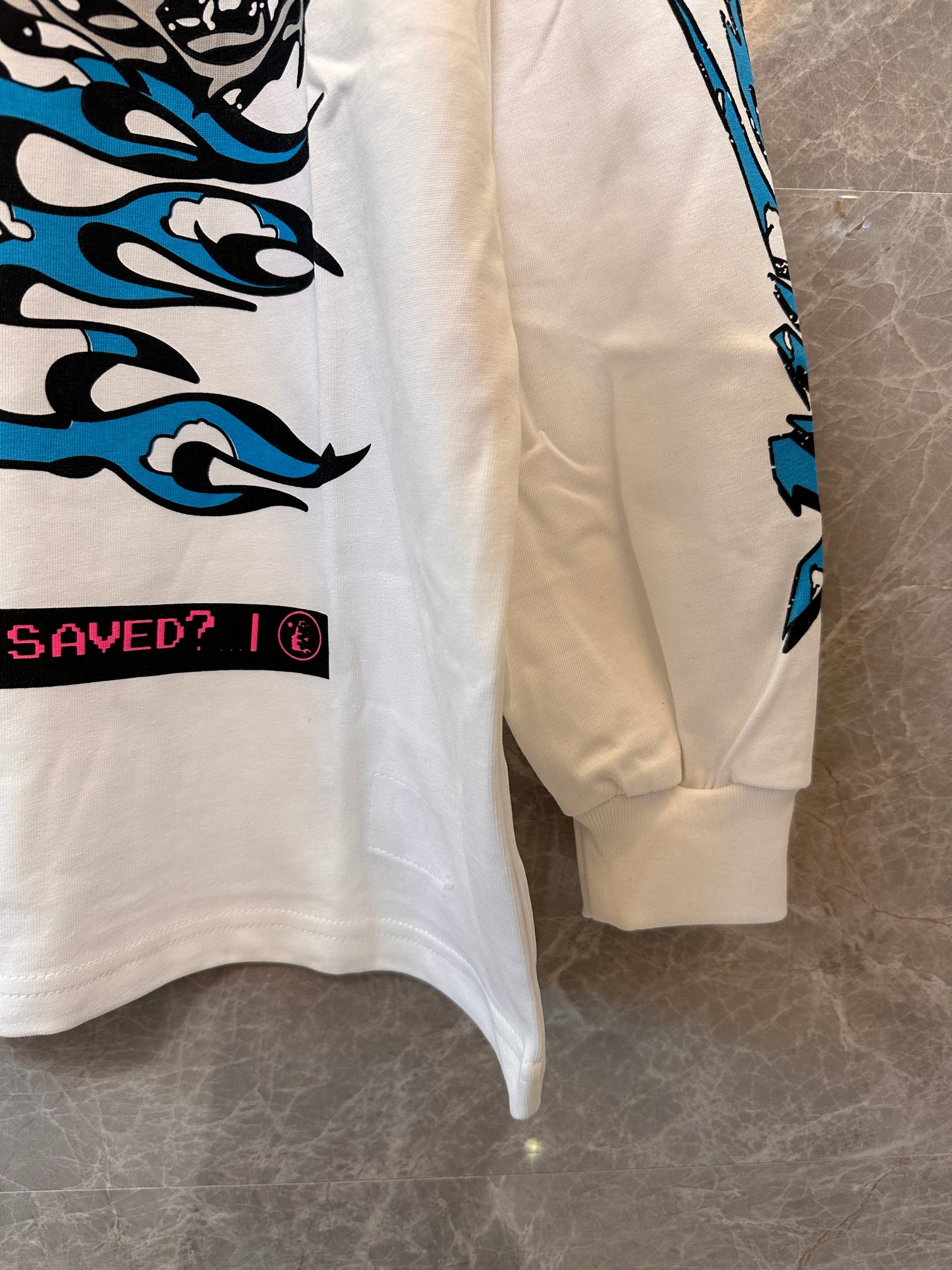 Camiseta de manga comprida com estampa Hellstar