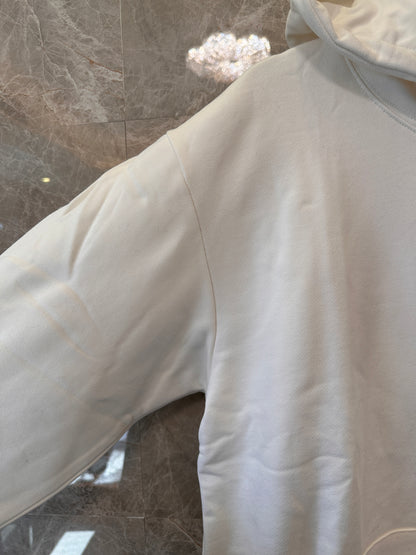 Sudadera blanca con capucha Gucci y logotipo de doble G