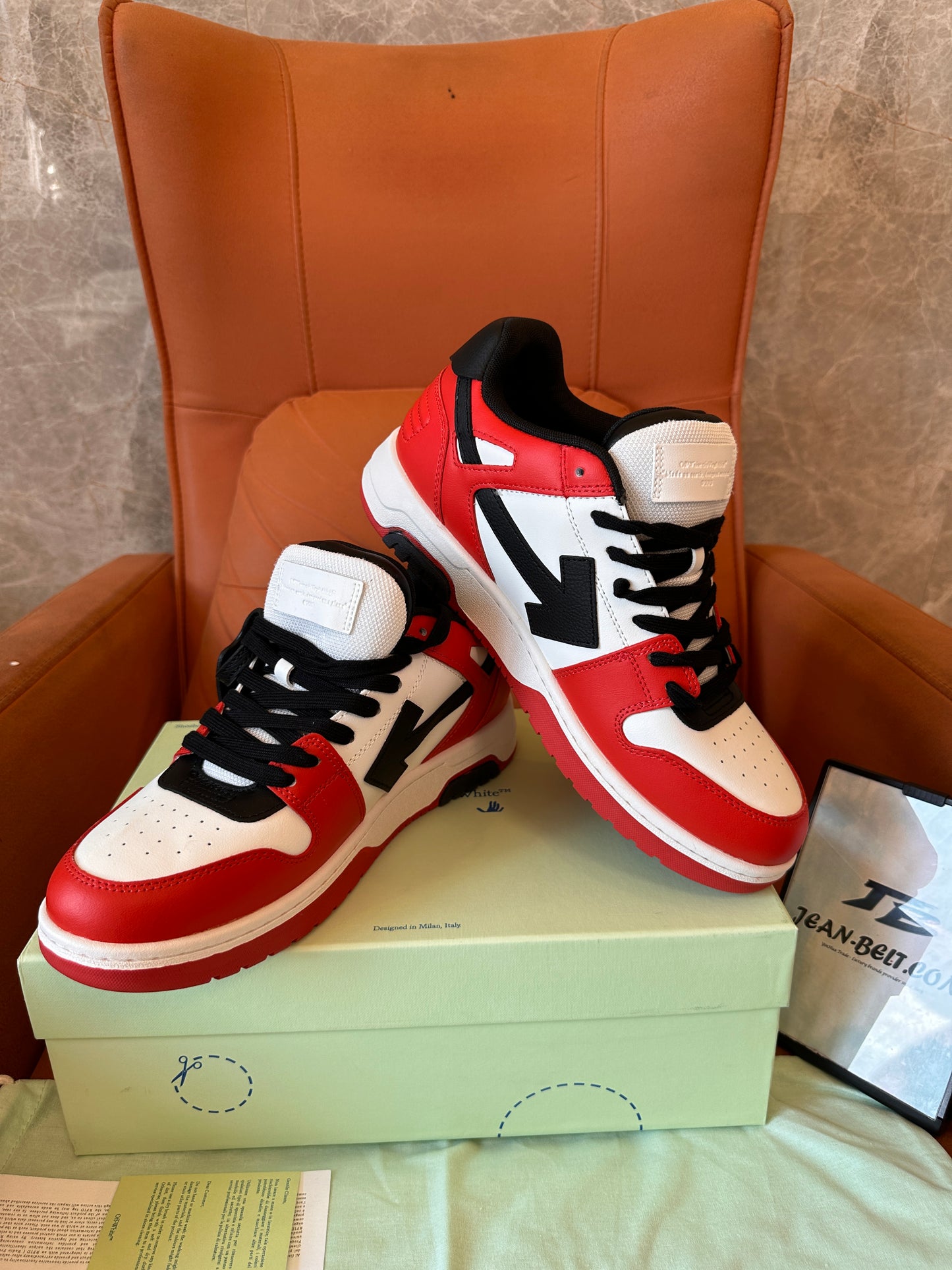 Zapatillas Off-White™ para uso fuera de la oficina en rojo, blanco y negro