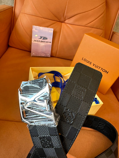 Louis Vuitton Damier Graphite Belt with Silver LV Buckle – 40mm Width