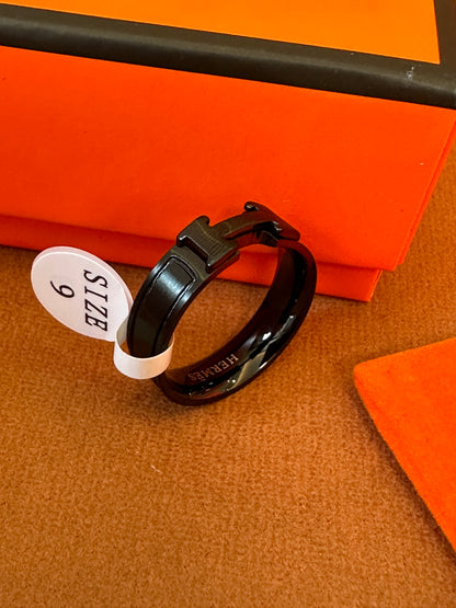 Hermes Black H Ring – Polished Enamel Finish