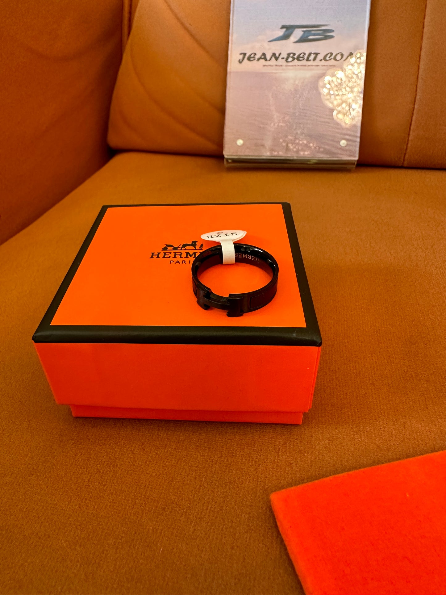 Hermes Black H Ring – Polished Enamel Finish