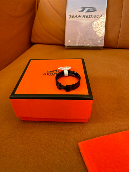 Hermes Black H Ring – Polished Enamel Finish