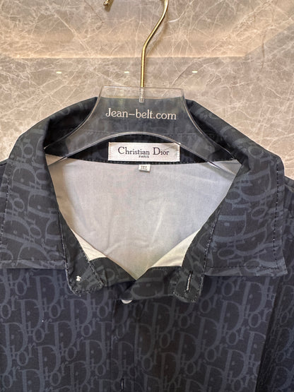 Camisa preta masculina Christian Dior com monograma