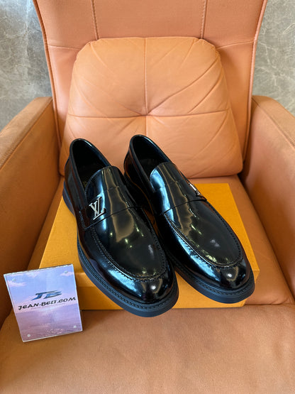 Louis Vuitton Black Patent Leather Loafers – Classic Logo Buckle Dress Shoes