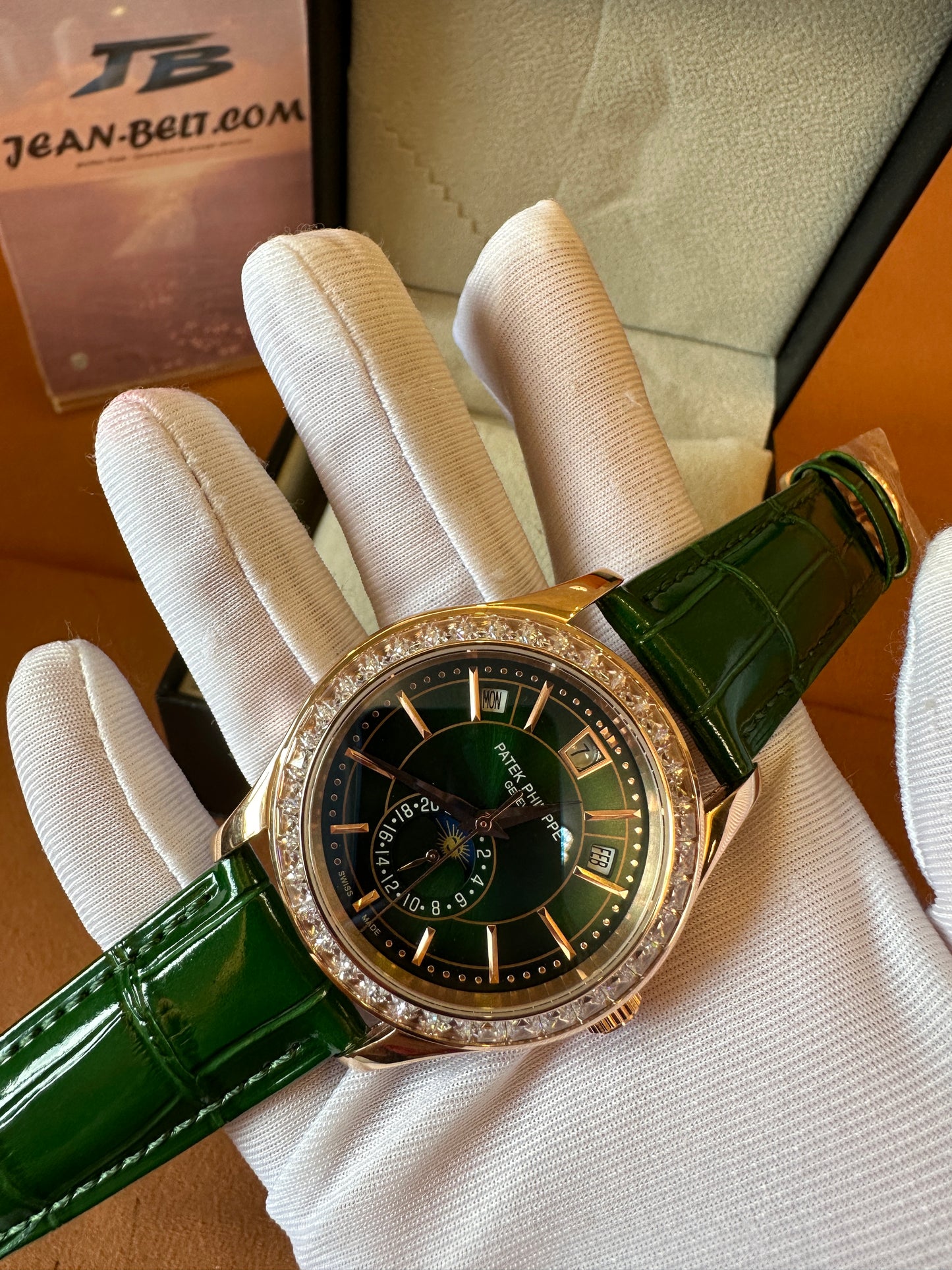 Patek Philippe Green Dial Diamond Bezel Automatic Watch – 40mm Luxury Leather Strap