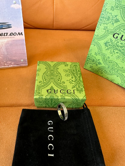 Gucci Icon Band Ring in 18K White Gold with Diamonds GG Motif