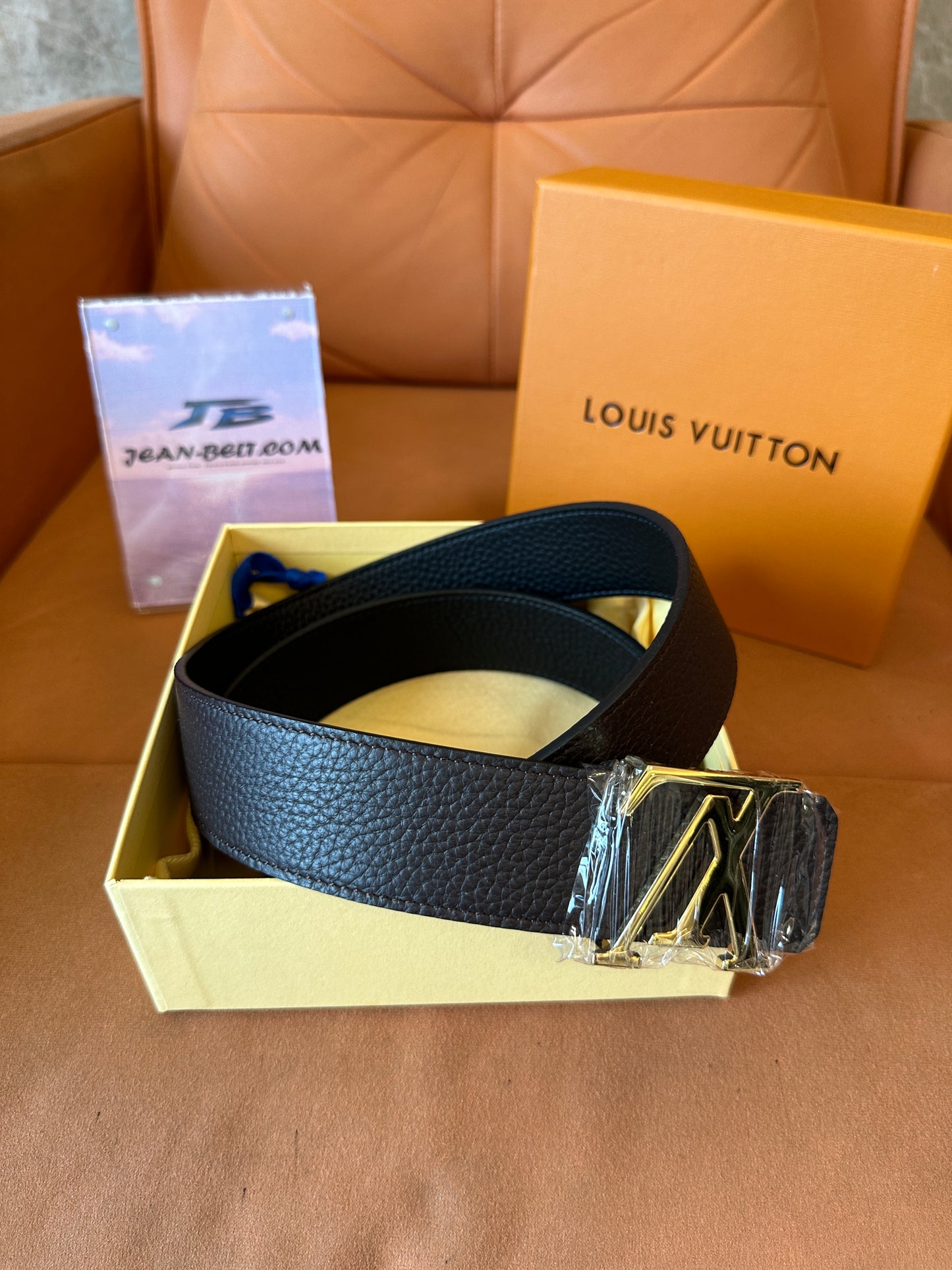 Louis Vuitton LV Initiales Belt Black Leather