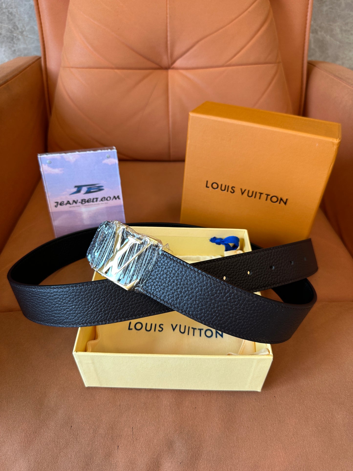 Louis Vuitton LV Initiales Belt Black Leather