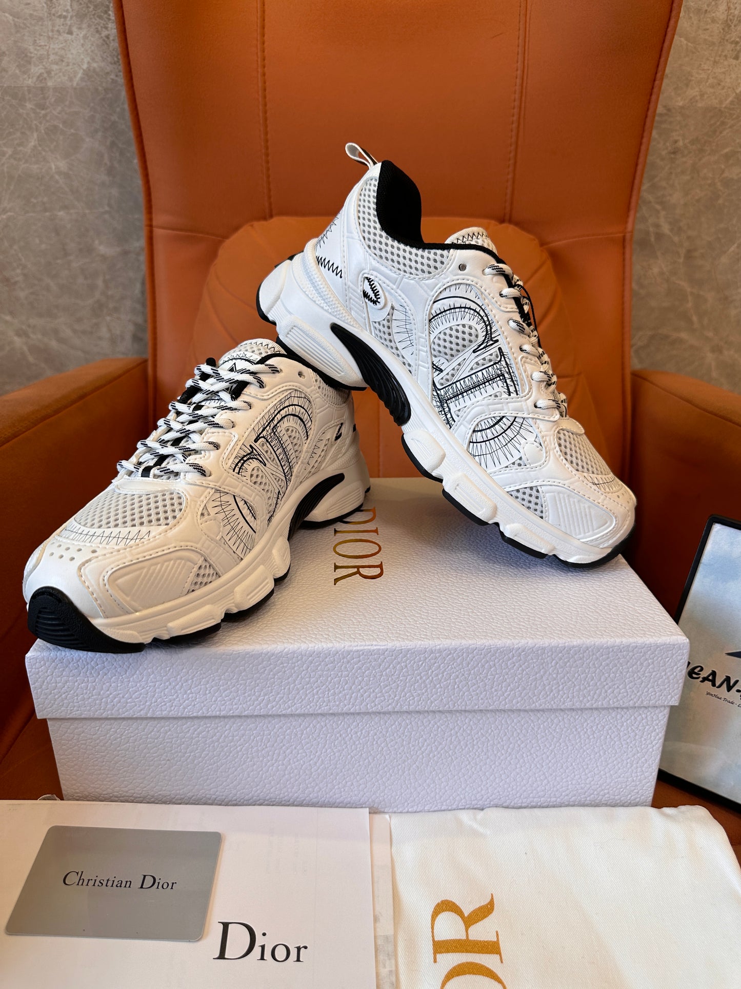Zapatillas blancas de malla Dior B30