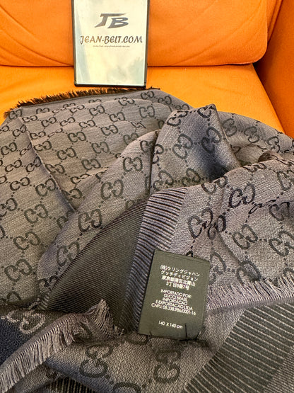 Gucci GG reversible scarf
