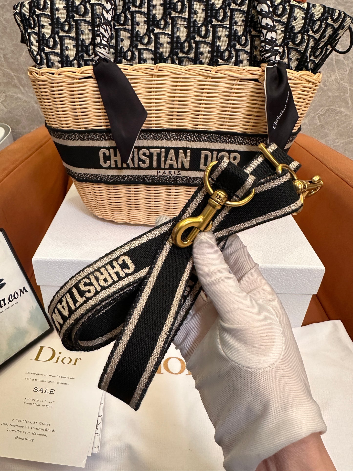 Bolso de mimbre de Christian Dior con lona oblicua