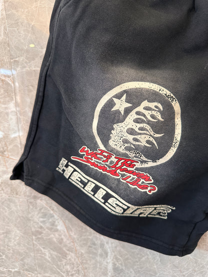 Shorts preto com estampa gráfica Hellstar