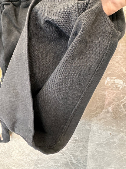 Shorts preto com estampa gráfica Hellstar