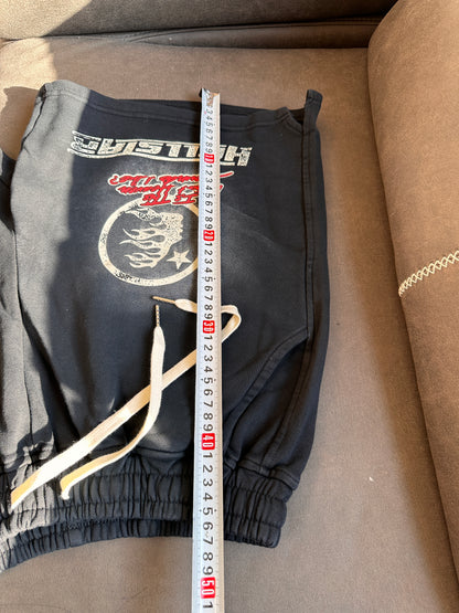 Shorts preto com estampa gráfica Hellstar
