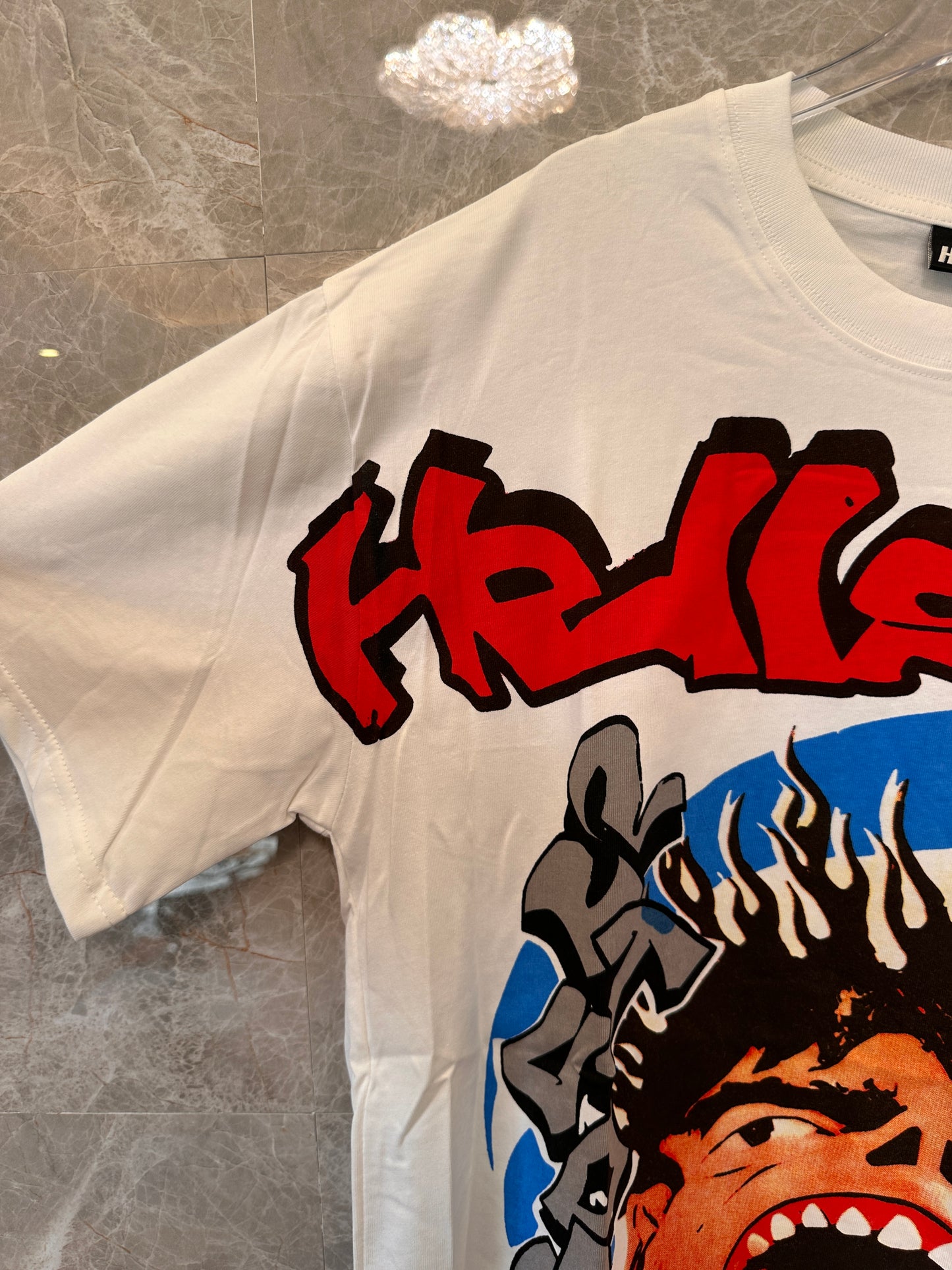 Camiseta oversized com estampa Hellstar - branca