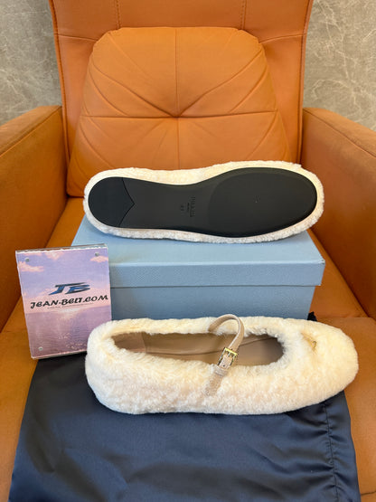 Prada Shearling Mary Jane Flats – Cream