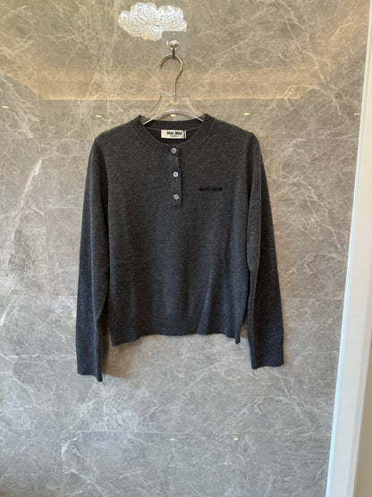 Camisola de Caxemira com Botões Miu Miu em Cinzento Carvão
