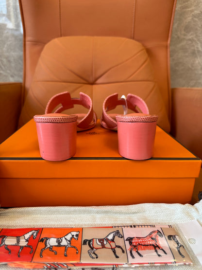 Hermès Epsom Leather Heeled Sandals in Rose Pink
