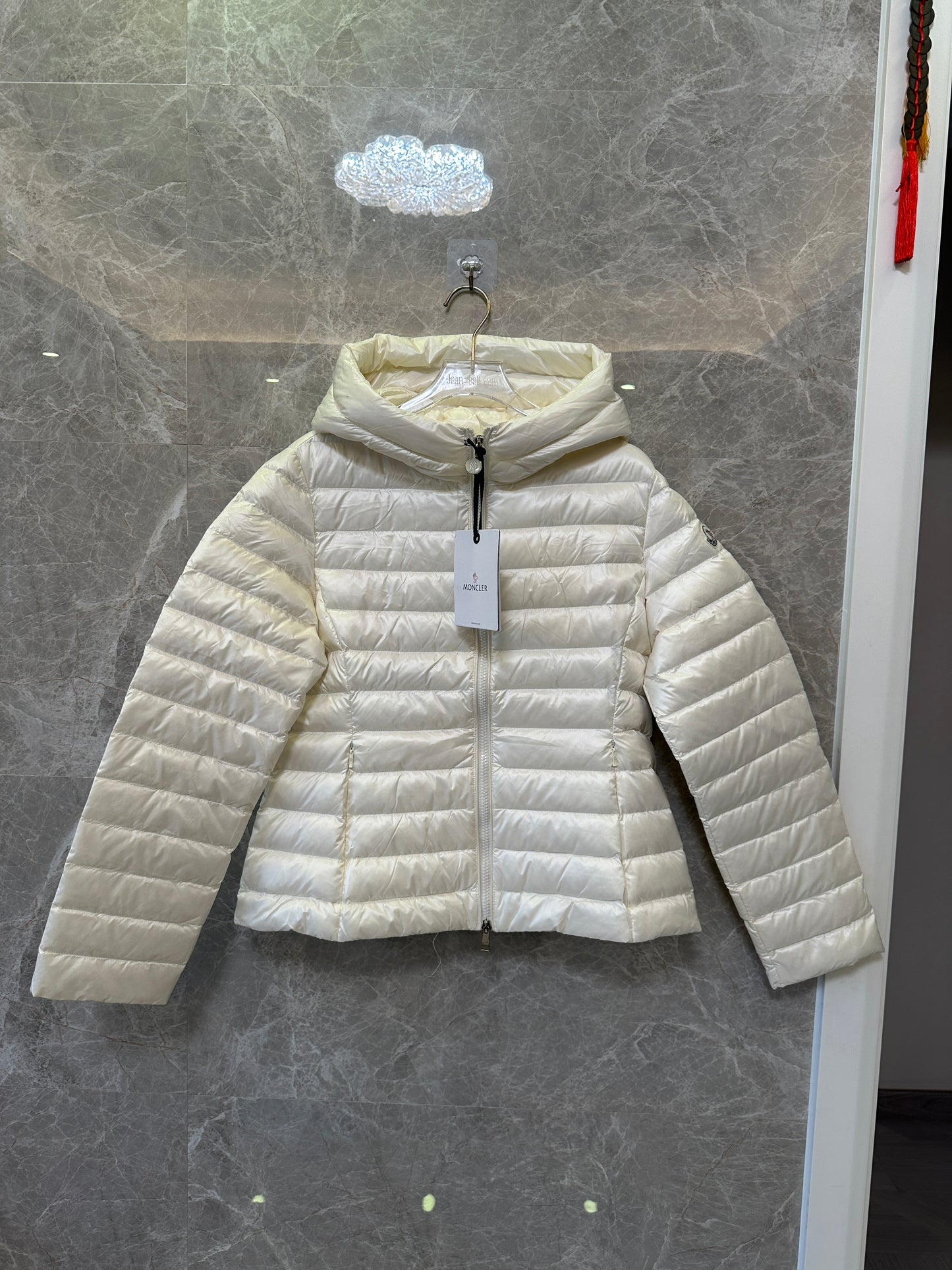 Moncler White Lightweight Down Jacket with Hood – Women’s Short Puffer Coat