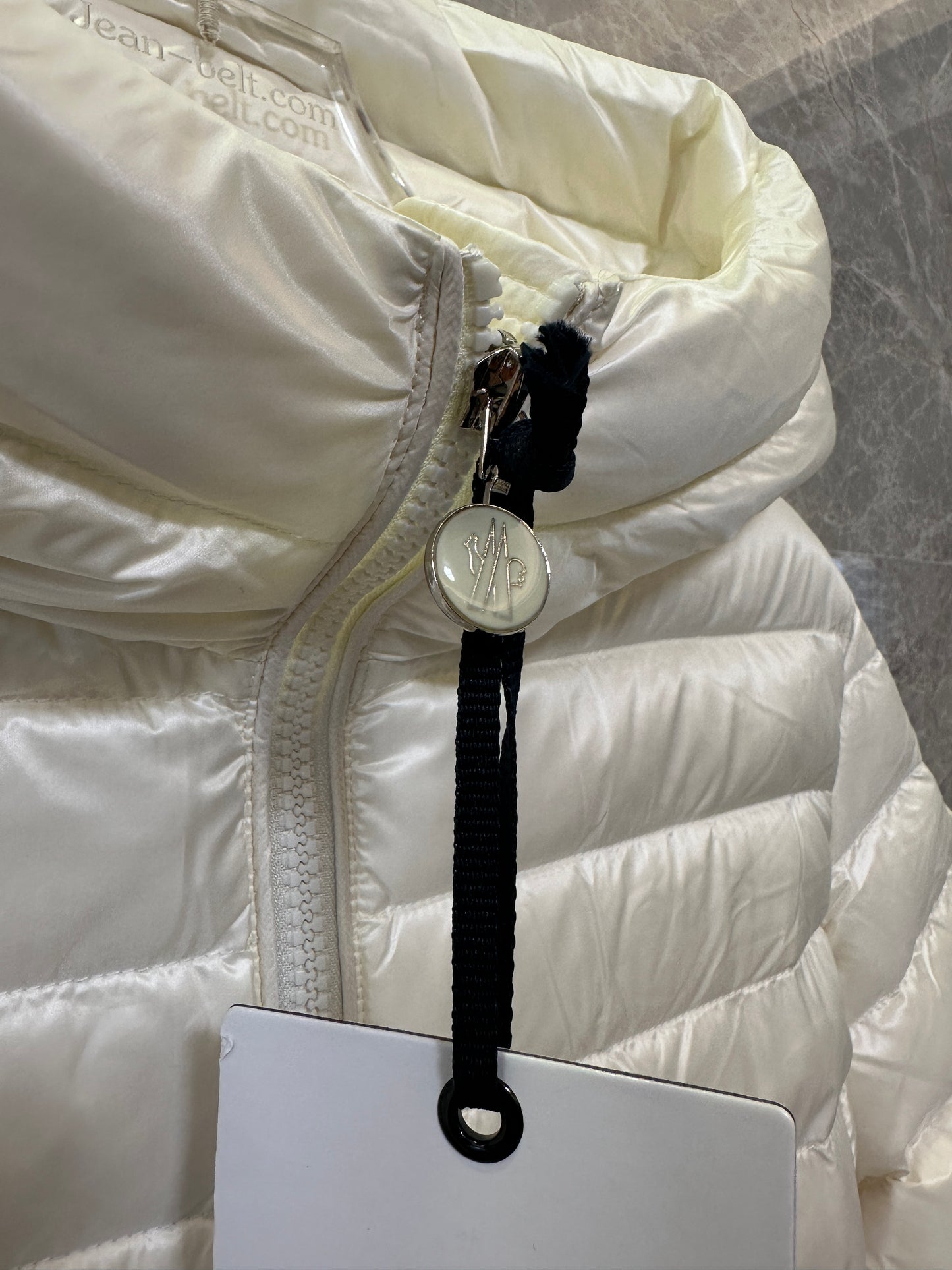 Moncler White Lightweight Down Jacket with Hood – Women’s Short Puffer Coat