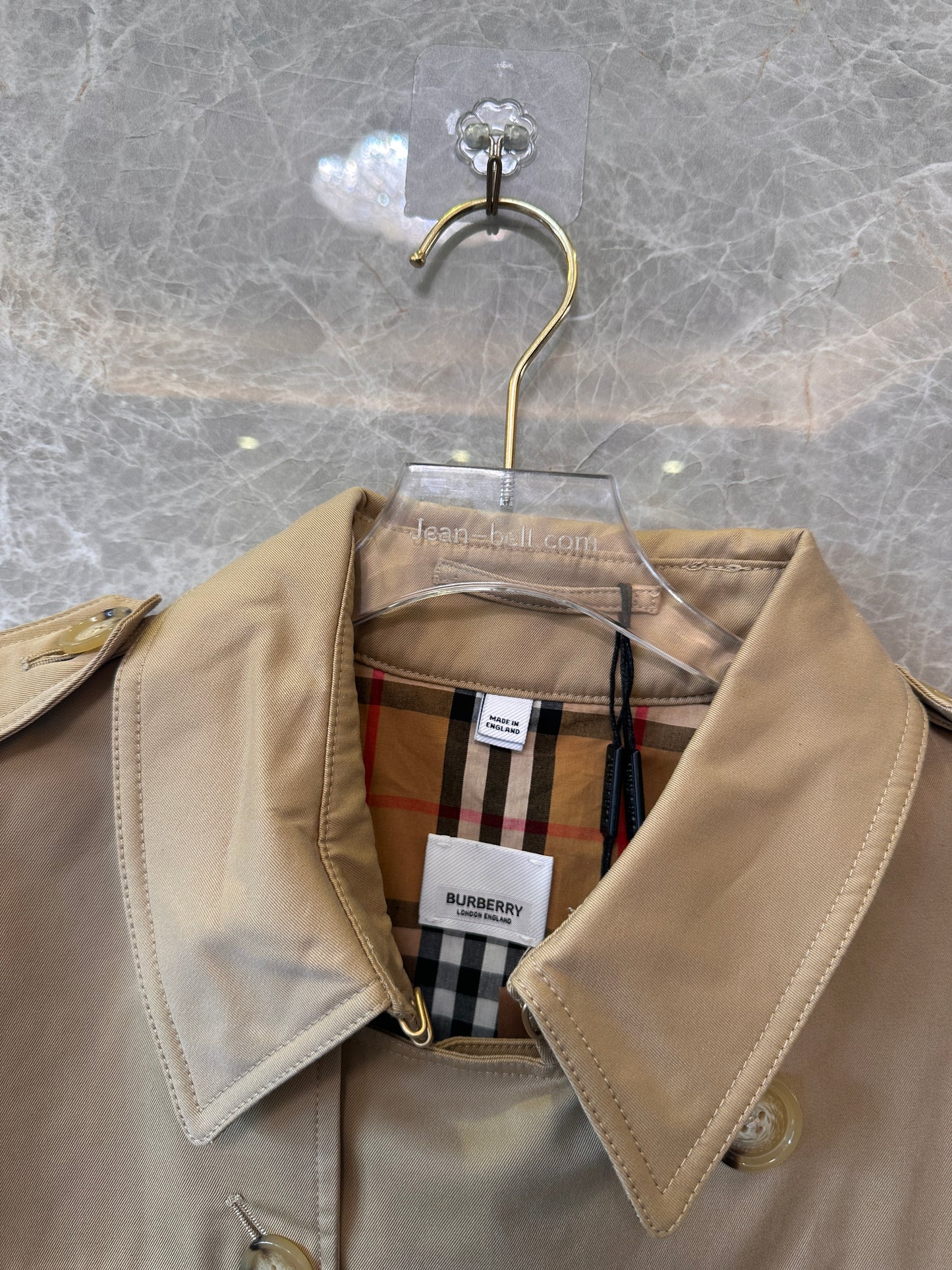 Burberry Men's Classic Double-Breasted Trench Coat