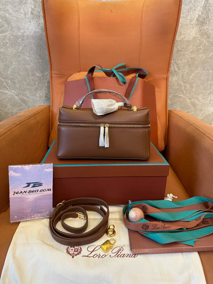 Mala de Mão Loro Piana Classic Box em Pele – Castanha | Mala de Mão Pequena Estruturada