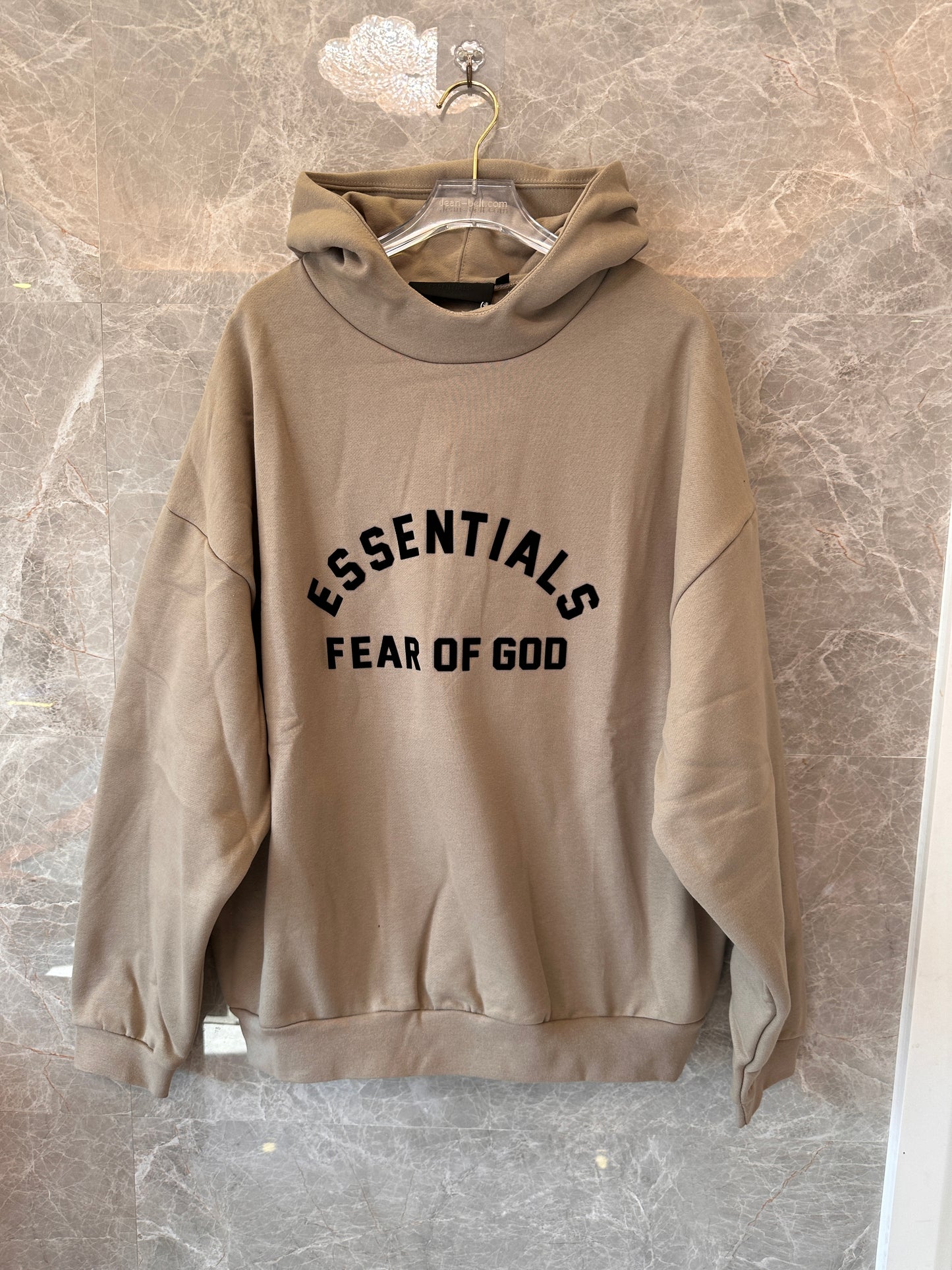 Moletom oversized Fear of God Essentials em tom taupe
