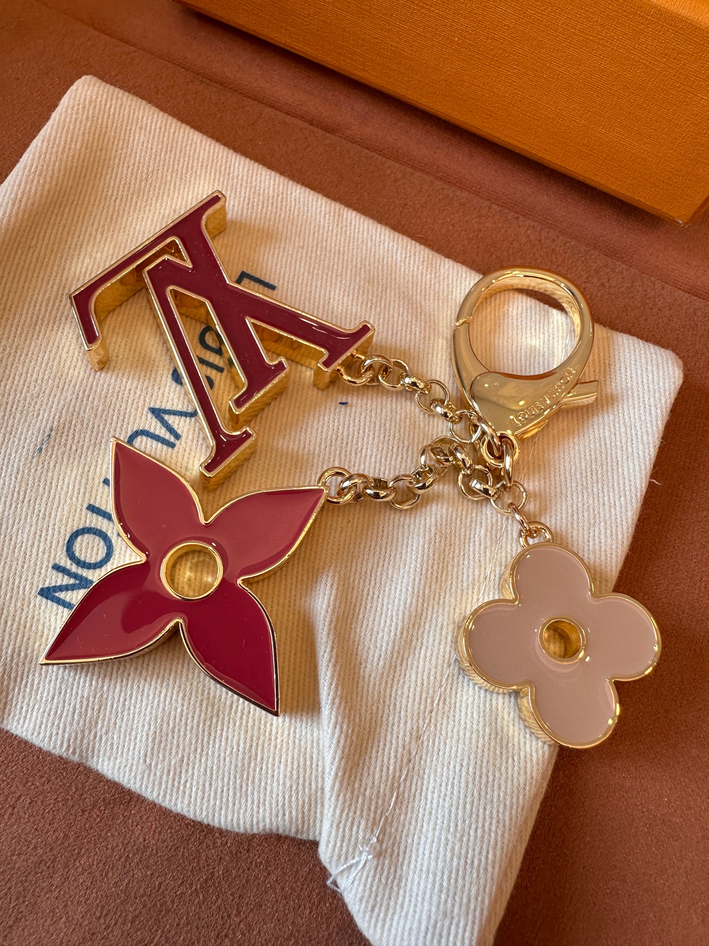 Charm para bolso y llavero de Louis Vuitton