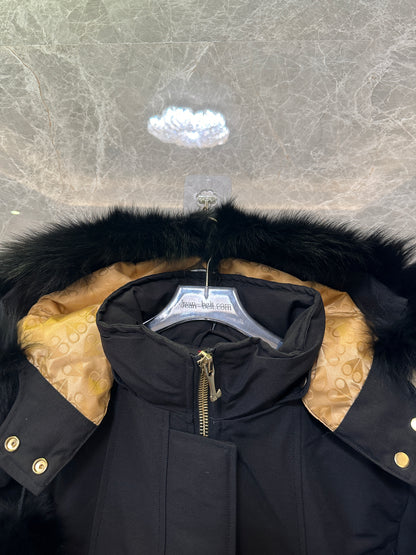 Parka Debbie para Mulher Moose Knuckles – Preto com Forro Dourado e Capuz de Pelo