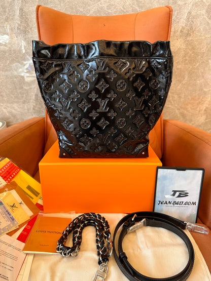 Bolso tote Louis Vuitton de charol negro de edición limitada