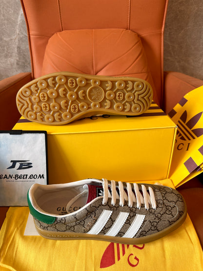 Tênis Gucci x Adidas Gazelle
