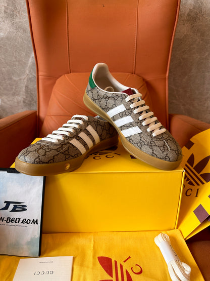 Tênis Gucci x Adidas Gazelle