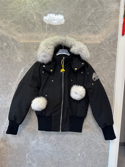 Blusão Moose Knuckles Stirling Bomber Preto com Pelo