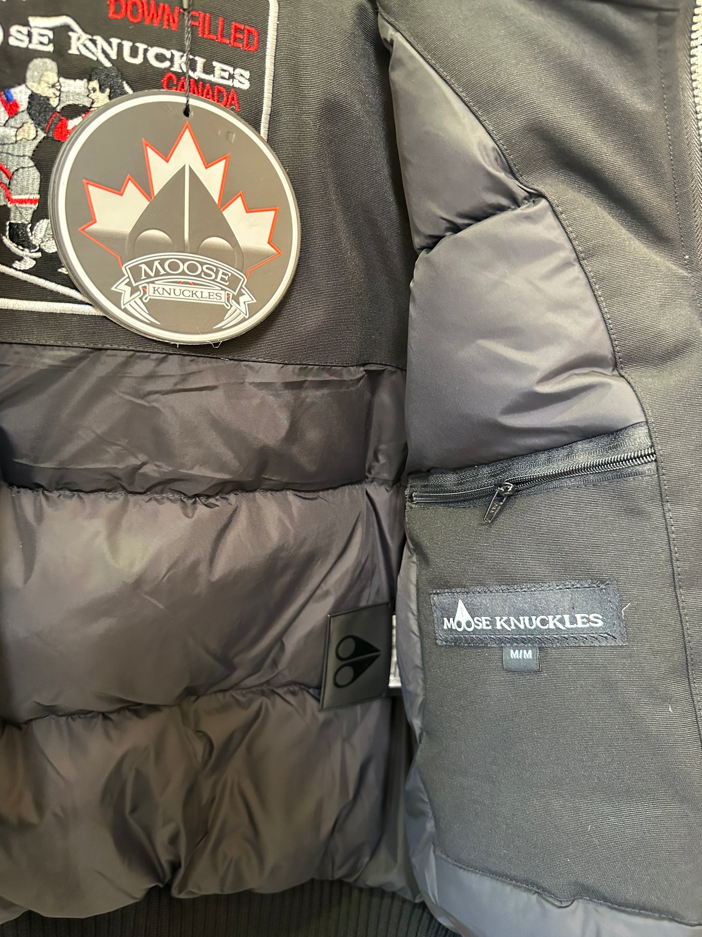 Blusão Moose Knuckles Stirling Bomber Preto com Pelo