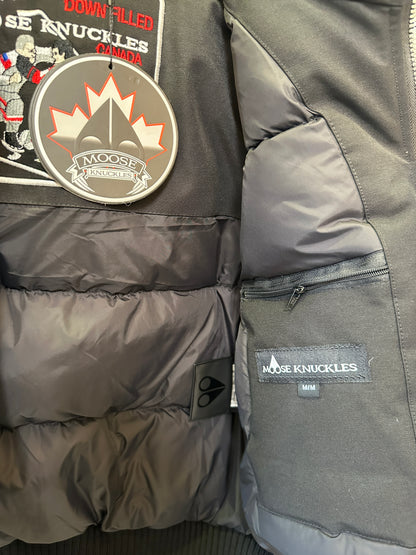 Blusão Moose Knuckles Stirling Bomber Preto com Pelo