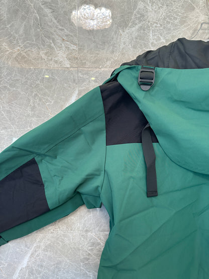 The North Face Gore-Tex Green Mountain Jacket
