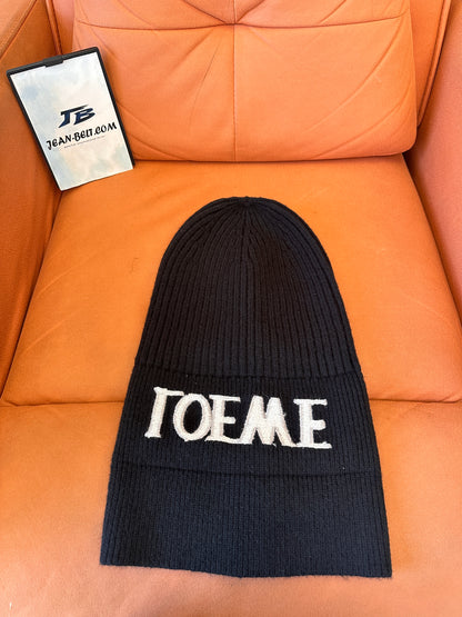 Gorro de punto negro de Loewe con logotipo plateado