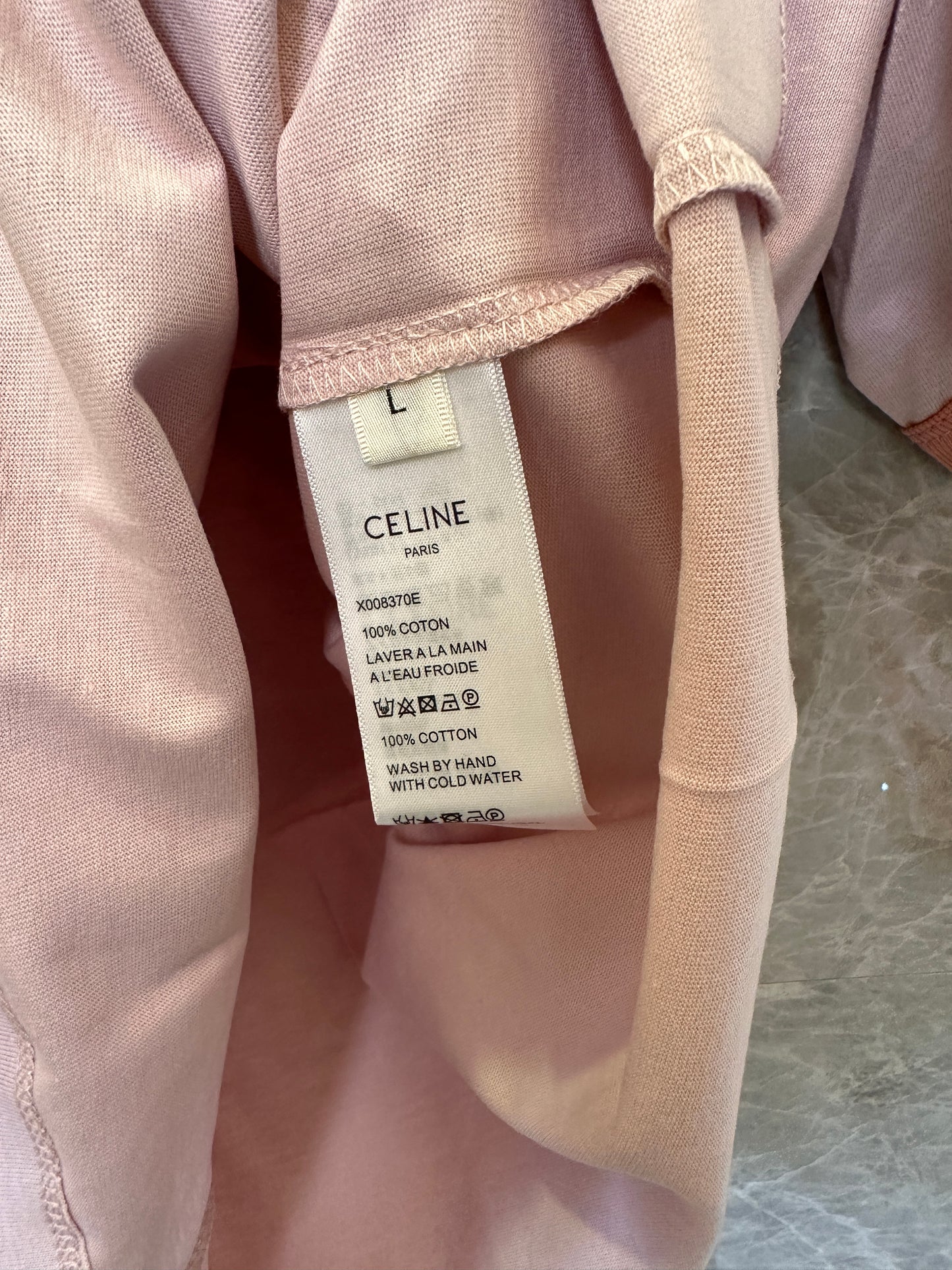 T-shirt Celine Paris de Inspiração Vintage - Cor-de-rosa