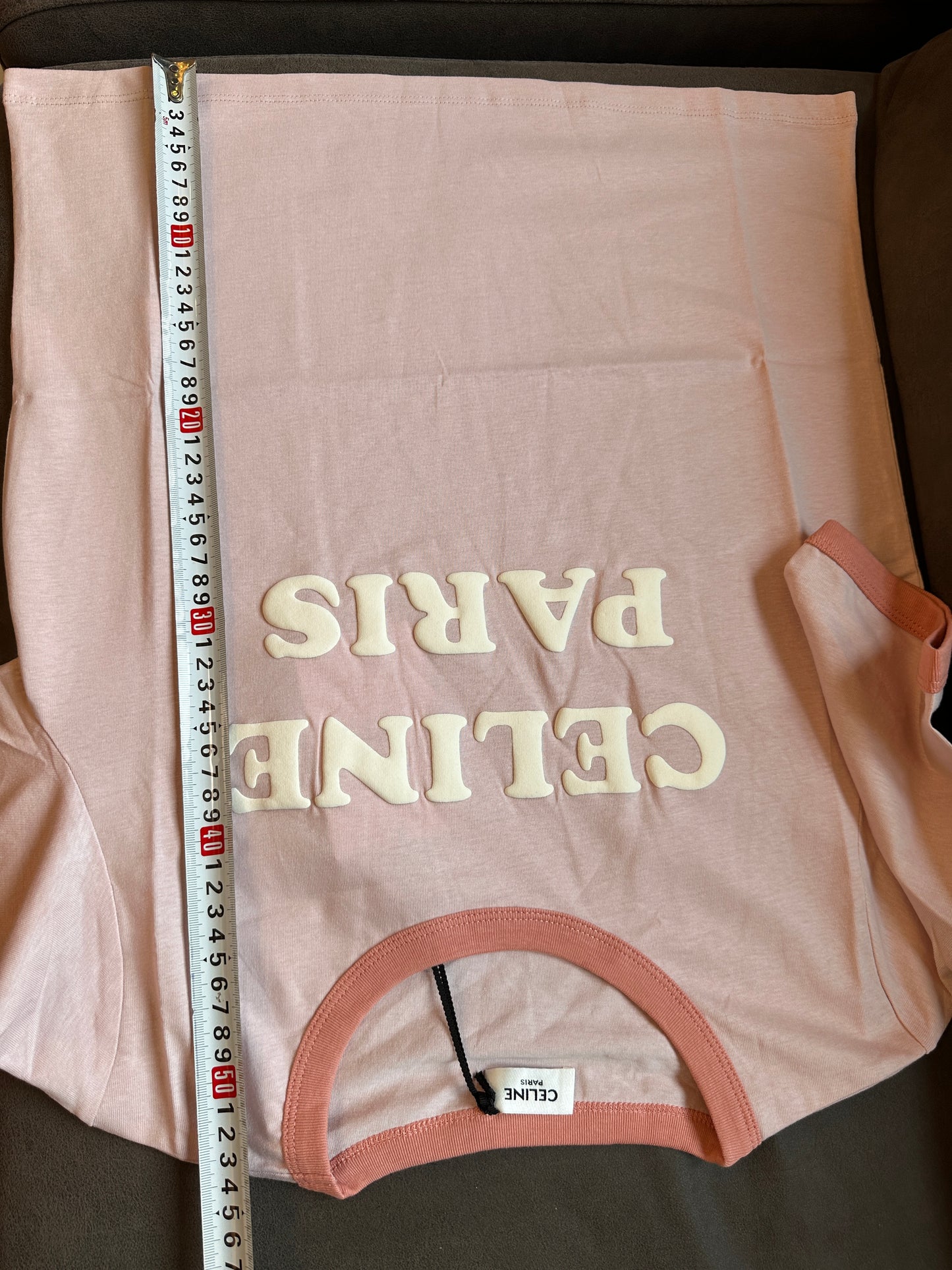 T-shirt Celine Paris de Inspiração Vintage - Cor-de-rosa