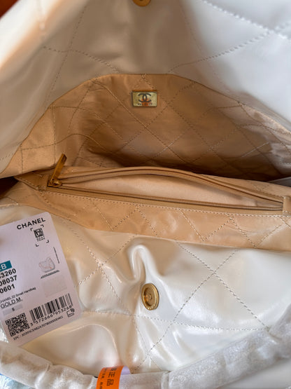 Chanel White Quilted Tote Bag – Luxury Patent Leather Shopping Bag