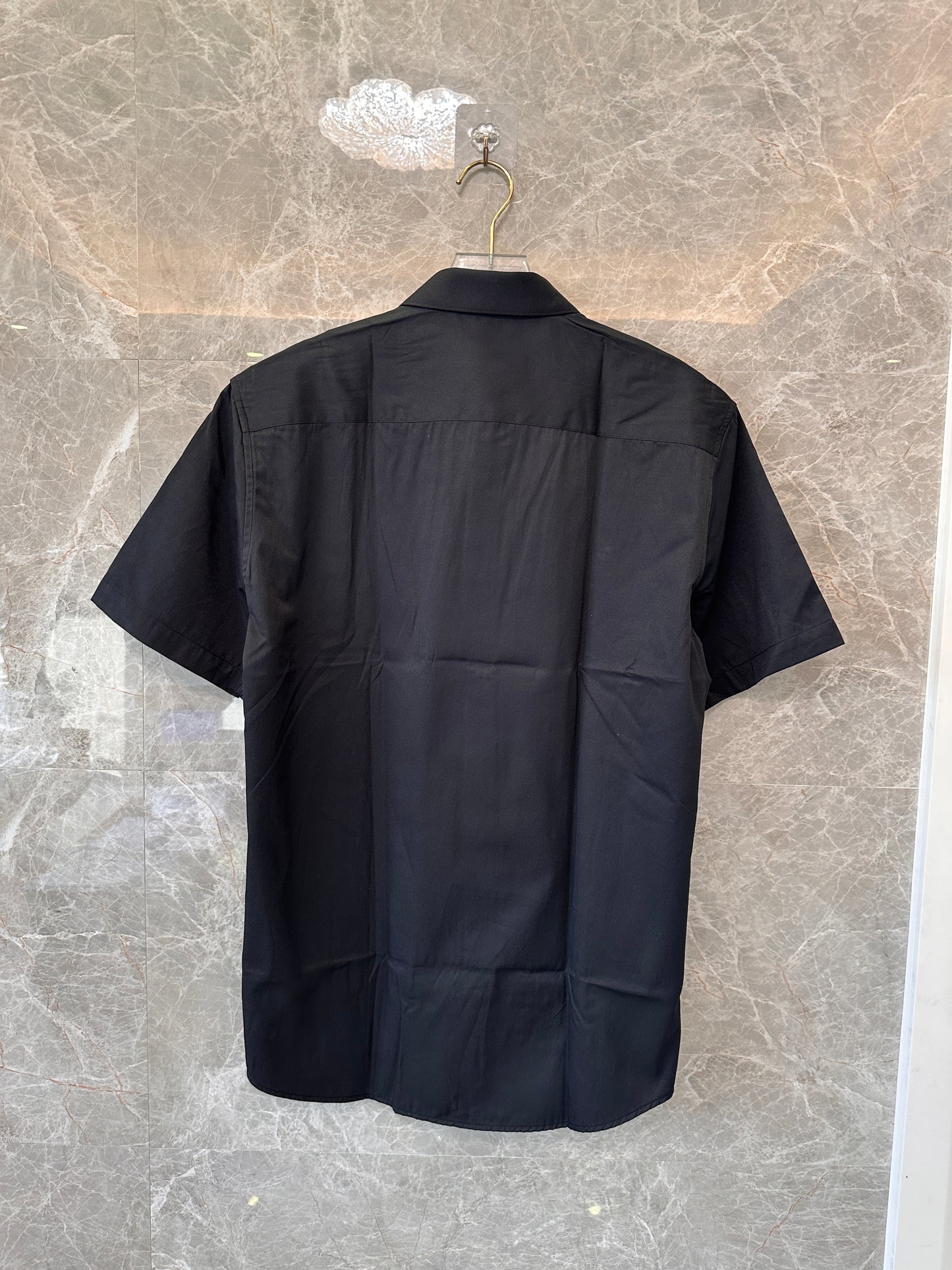 Camisa clásica de manga corta para hombre de Moncler - negra