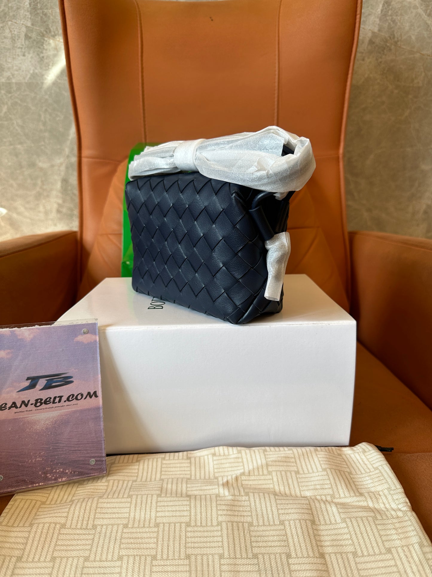 Mala a Tiracolo Mini Intrecciato Bottega Veneta em Pele Azul-Escuro
