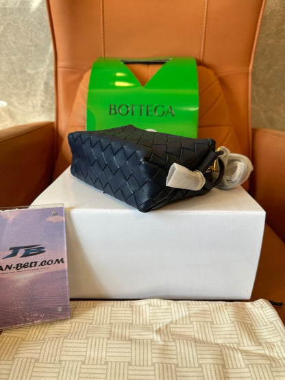 Mala a Tiracolo Mini Intrecciato Bottega Veneta em Pele Azul-Escuro