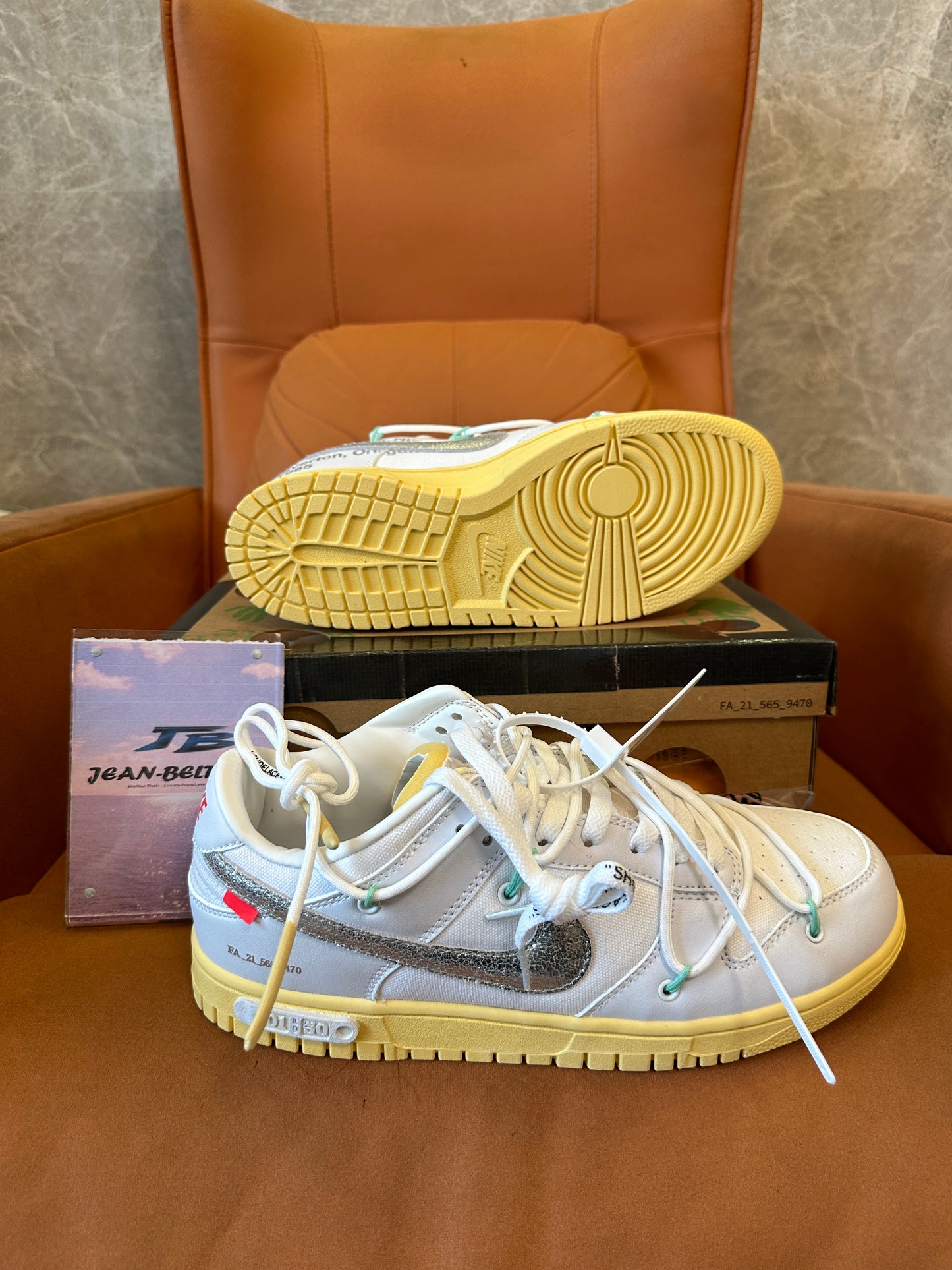 Nike x Off-White Dunk Low “Lot 18 of 50” White/Silver