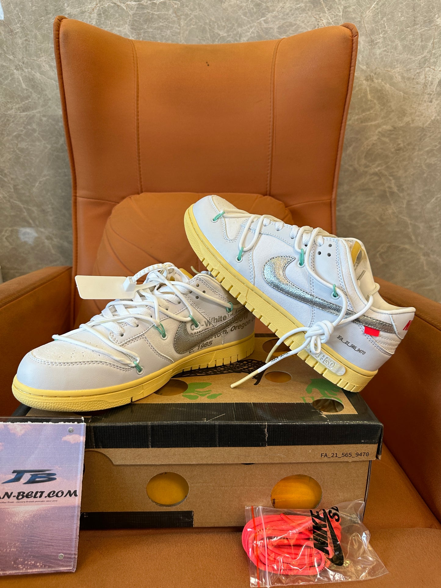 Nike x Off-White Dunk Low “Lot 18 of 50” White/Silver