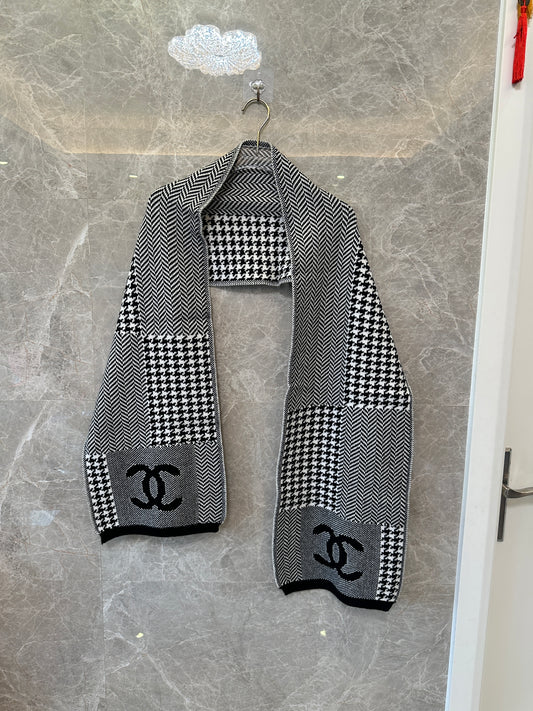 Chanel Black & White Houndstooth Chevron Wool Scarf