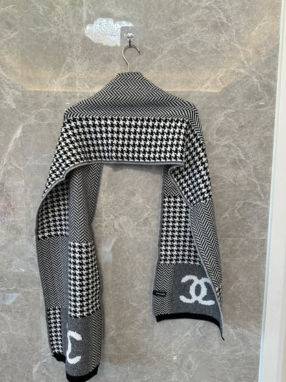 Chanel Black & White Houndstooth Chevron Wool Scarf
