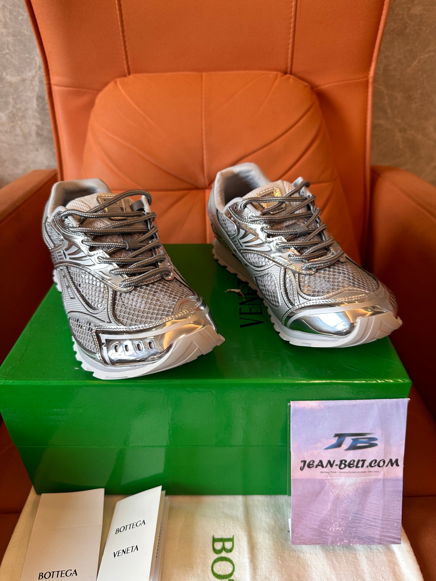 Zapatillas Bottega Veneta Flash Runner – plata metalizada