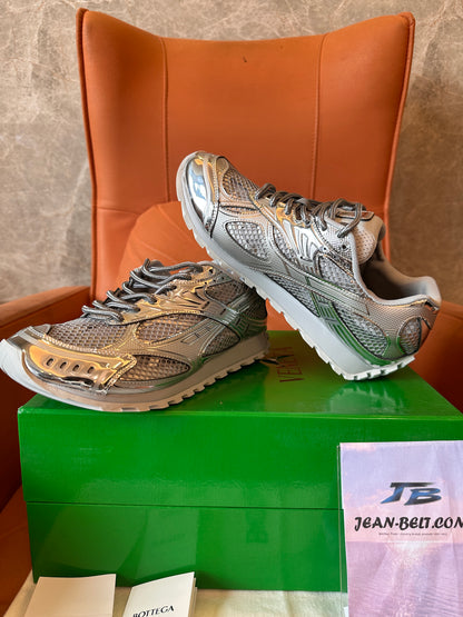 Zapatillas Bottega Veneta Flash Runner – plata metalizada